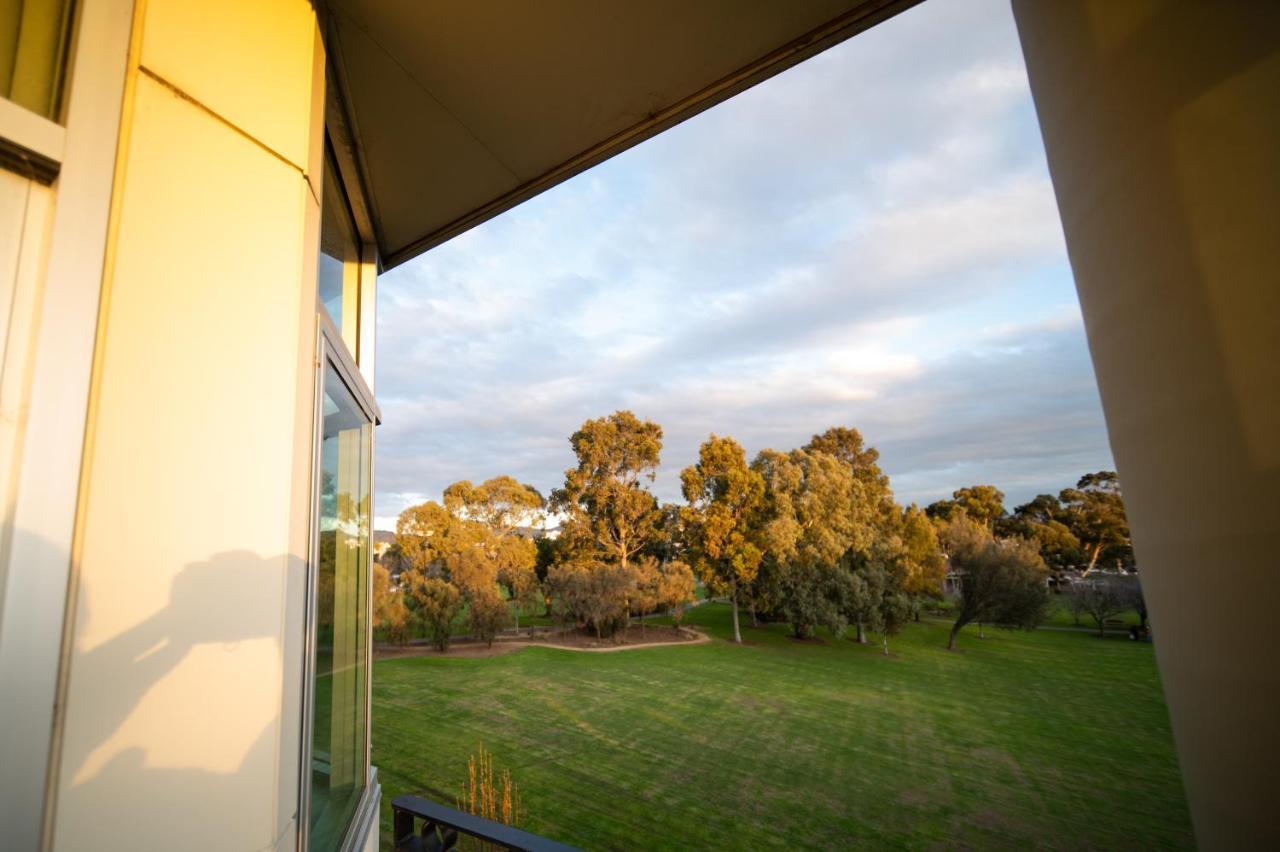 Sfera'S Park Suites & Convention Centre Adelaide Exterior foto