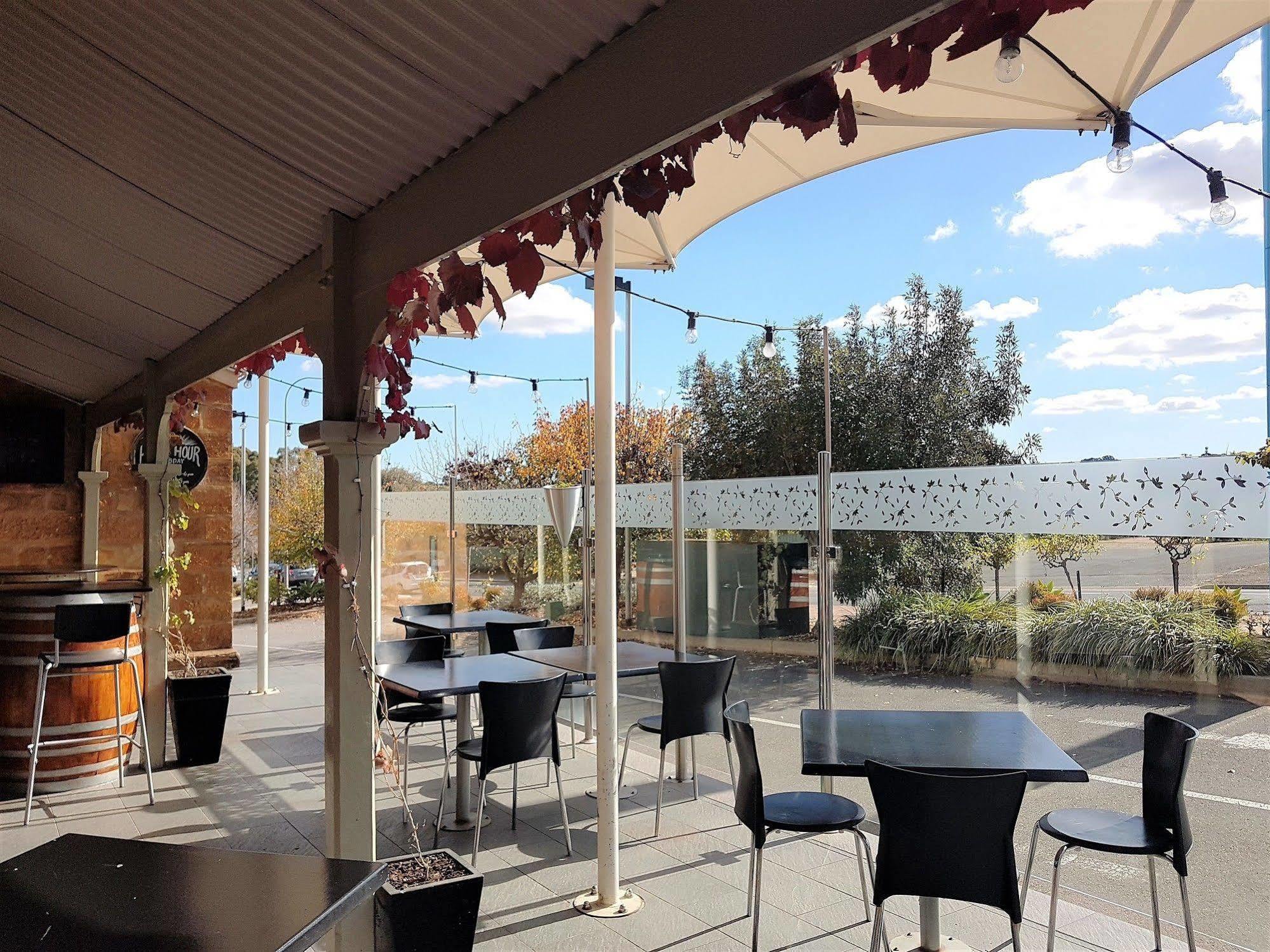 Sfera'S Park Suites & Convention Centre Adelaide Exterior foto